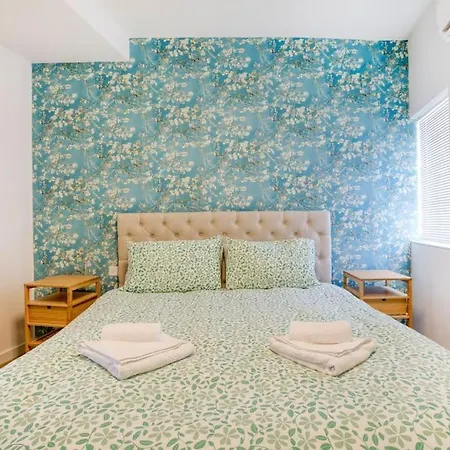 Designer Finished Apt With Private Balcony & Views By 360 Estates