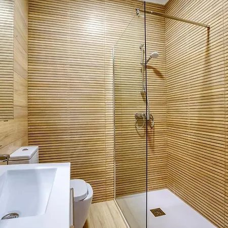 Designer Finished Apt With Private Balcony & Views By 360 Estates Apartamento *